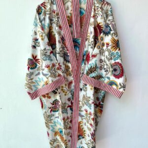sügavlilla ja marjapunaste õitega kimono (kopeeri)