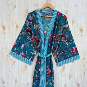 Sinakasroheline troopika kimono